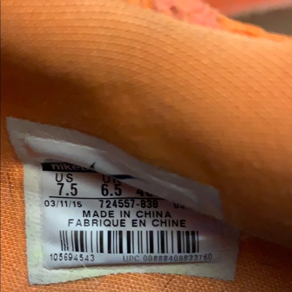 Nike Air  Lebron 12 low “Cavs Classic” - Picture 5 of 6